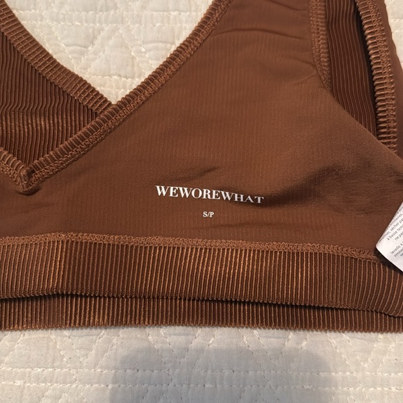 WeWoreWhat V-Neck Ribbed Sports Bra Brown  - Size Small - Picture 5 of 5